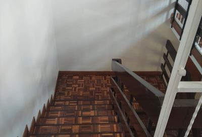 4 Bed Townhouse with En Suite in Lavington - 3