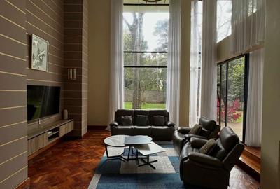 5 Bed Villa with En Suite at Tree Lane - 3