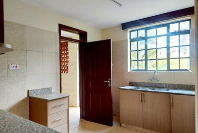 3 Bed Villa with En Suite at Fourways Junction Estate - 4