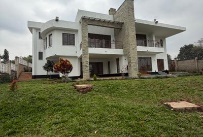 5 Bed House with En Suite at Mushroom Gardens