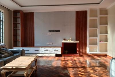 4 Bed House with En Suite at Membley - 3