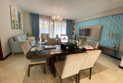 3 Bed Apartment with En Suite in Riverside - 3