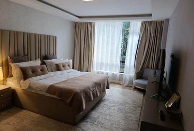 Furnished 3 Bed Apartment with En Suite in Brookside - 3