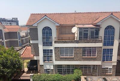 5 Bed Villa with En Suite at Roysambu