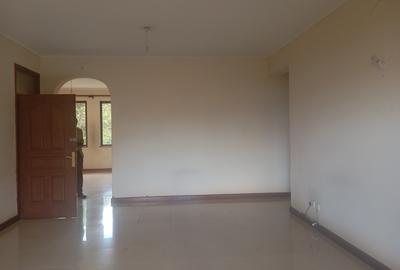 3 Bed Apartment with En Suite at Near Mp Shah Hospital - 4