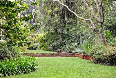 Serviced 2 Bed Apartment with Backup Generator in Muthaiga