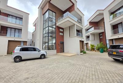 5 Bed Townhouse with En Suite at Issac Gathanju - 2