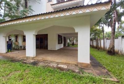 4 Bed Townhouse with En Suite at Nyali Mombasa - 4