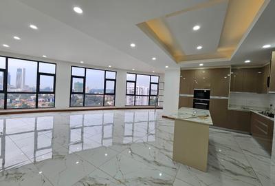 4 Bed Apartment with En Suite in Westlands Area