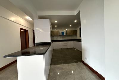 4 Bed Apartment with En Suite in Kileleshwa - 4