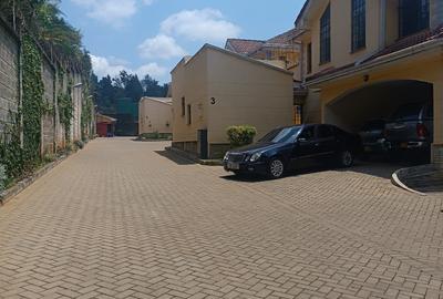 4 Bed Townhouse with En Suite in Lavington