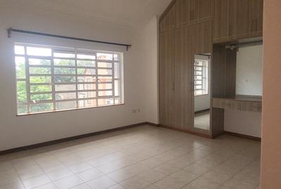 4 Bed Villa with En Suite in Kiambu Road