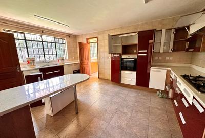 4 Bed House with En Suite in Karen