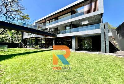 5 Bed Villa with En Suite in Kitisuru