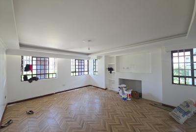 5 Bed Townhouse with En Suite in Kiambu Road - 4