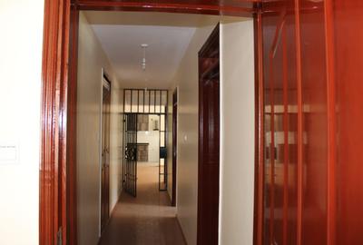 3 Bed Apartment with En Suite in Kilimani - 3