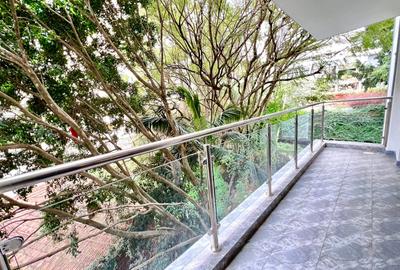 2 Bed Apartment with En Suite at Riverside Drive