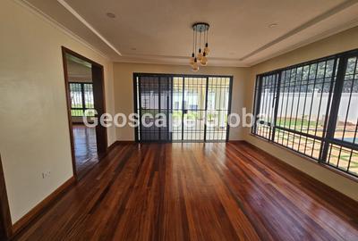 5 Bed House with En Suite in Loresho
