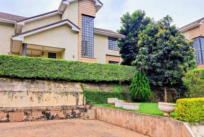 4 Bed Villa with En Suite at Kitisuru