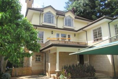 5 Bed Townhouse with En Suite at Mzima Springs