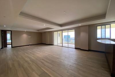 3 Bed Apartment with En Suite in Parklands - 3