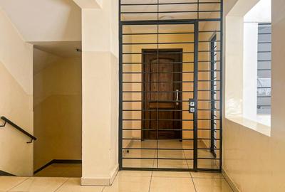 3 Bed Apartment with En Suite in Parklands - 4