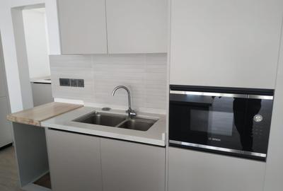 Serviced 3 Bed Apartment with En Suite in Riverside
