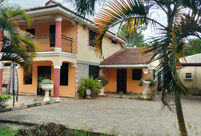 4 Bed House with En Suite at Karen - 2