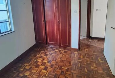 Serviced 1 Bed Apartment with Borehole in Kileleshwa
