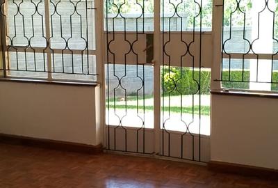 5 Bed Townhouse with En Suite in Gigiri