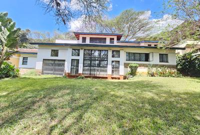 4 Bed House with En Suite in Nyari