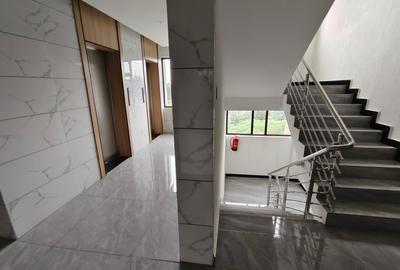 3 Bed Apartment with En Suite in Riverside - 3