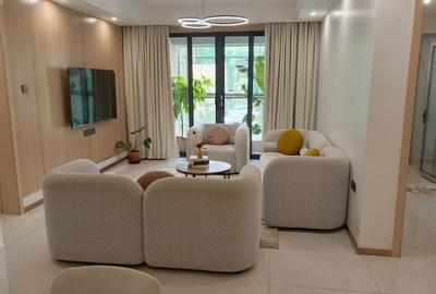 2 Bed Apartment with En Suite in Riverside - 2