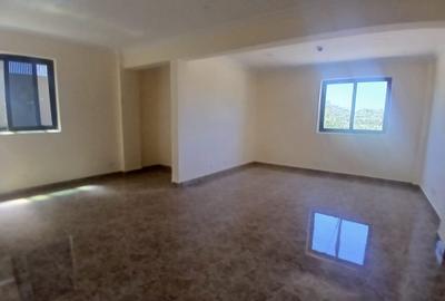 10,366 ft² Warehouse with Parking in Ruiru - 4