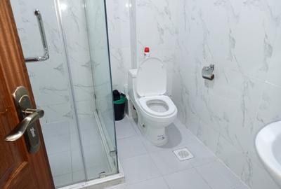 2 Bed Apartment with En Suite at School Lane - 3