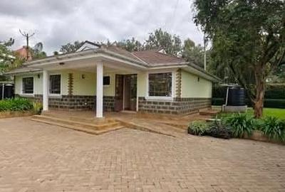 3 Bed Townhouse with Walk In Closet in Karen