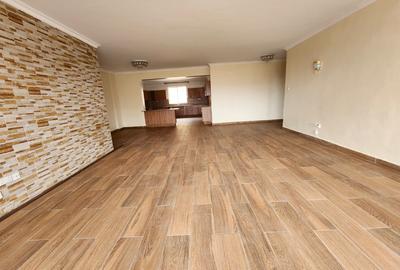 3 Bed Apartment with En Suite in Kileleshwa - 2