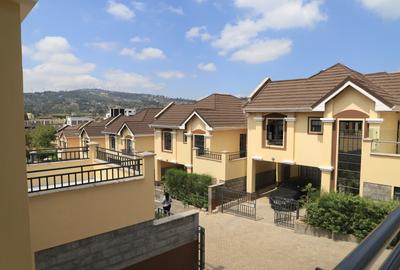 4 Bed House with En Suite in Ngong