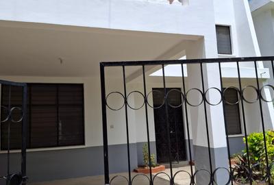 4 Bed Townhouse with En Suite at Nyali