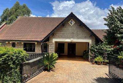 5 Bed Villa with En Suite in Lavington