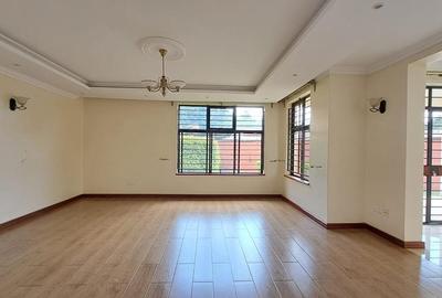 6 Bed Townhouse with En Suite in Lavington