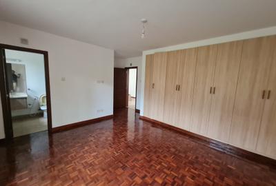 4 Bed Townhouse with En Suite at Kileleshwa