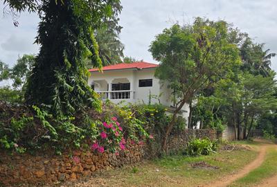 3 Bed House with En Suite at Zebra Mtwapa - 2