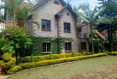 4 Bed Villa with En Suite in Lavington