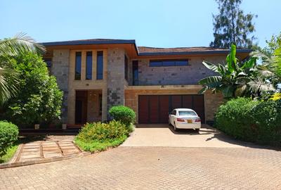 4 Bed Villa with En Suite in Runda