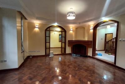 4 Bed Townhouse with En Suite in Lavington