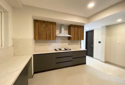 2 Bed Apartment with En Suite in General Mathenge
