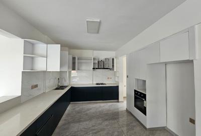 4 Bed Apartment with En Suite in Westlands Area - 3