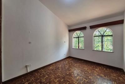3,000 ft² Commercial Property with Service Charge Included at Peponi Rd - 4