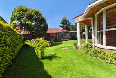 5 Bed Villa with En Suite in Lavington